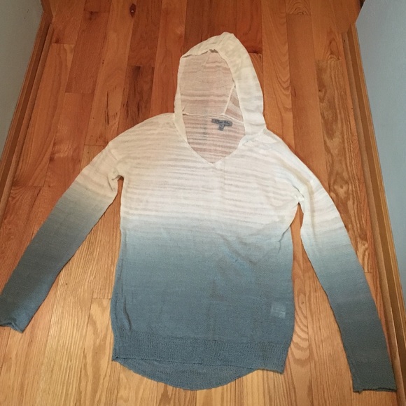 White and blue mesh sweater