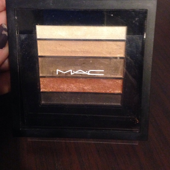 MAC amberluxe eye pallet