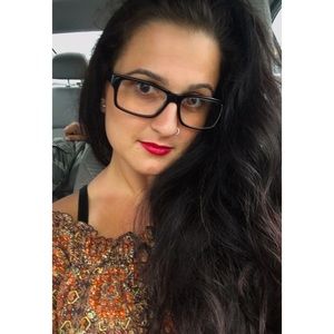 Meet your Posher, Emmalee