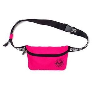 Fannie pack with cup holder on inside