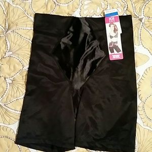 Maidenform Flexees thigh slimmer shape ware