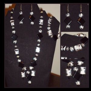 Black/White jewelry set
