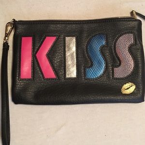 For @princessebell Juicy couture clutch