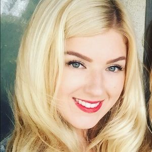 Meet your Posher, Camille