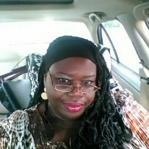 Meet your Posher, Gloria