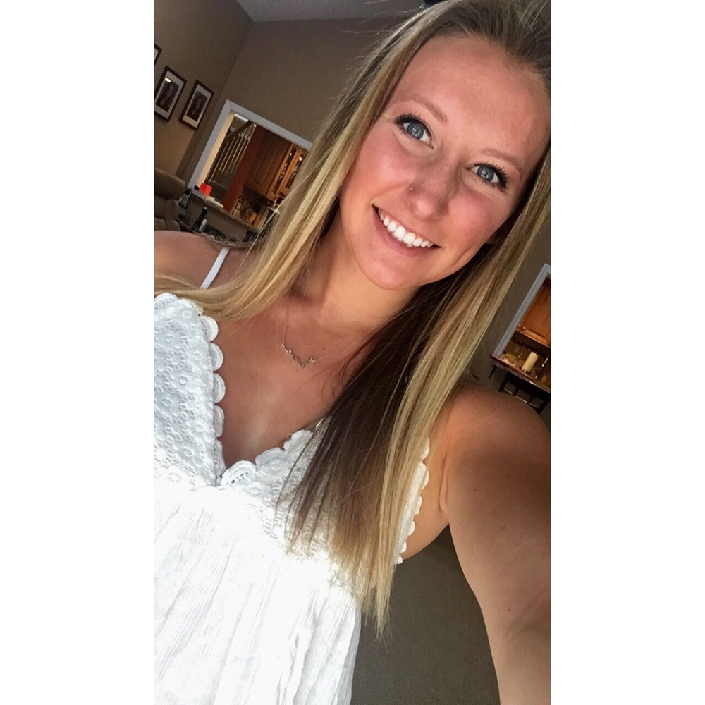 Meet your Posher, Alyssa