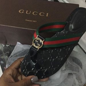 Gucci thong sandals
