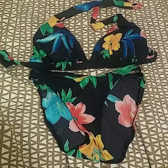 Black floral bikini
