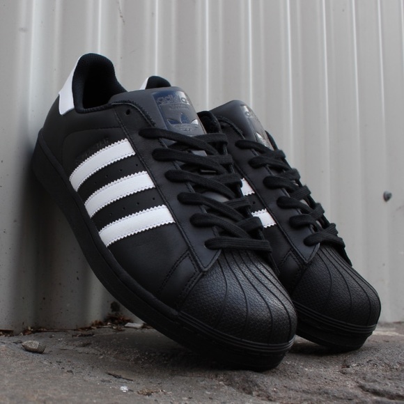 Adidas Superstar