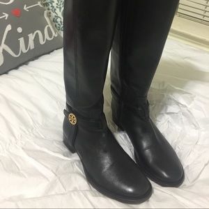 Tory Burch Riding Boots Size 6.5 😊😊