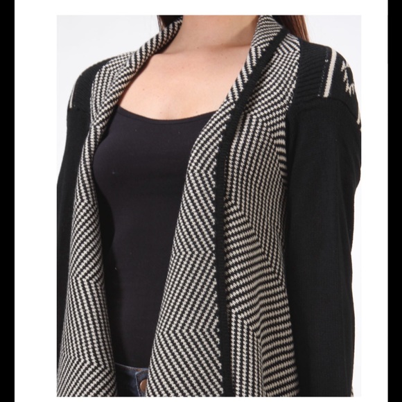 ‼️Clearance Aztec Sweater Cardigan - Picture 3 of 3