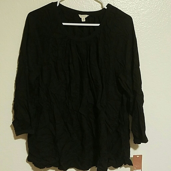 Black, ruffle shirt