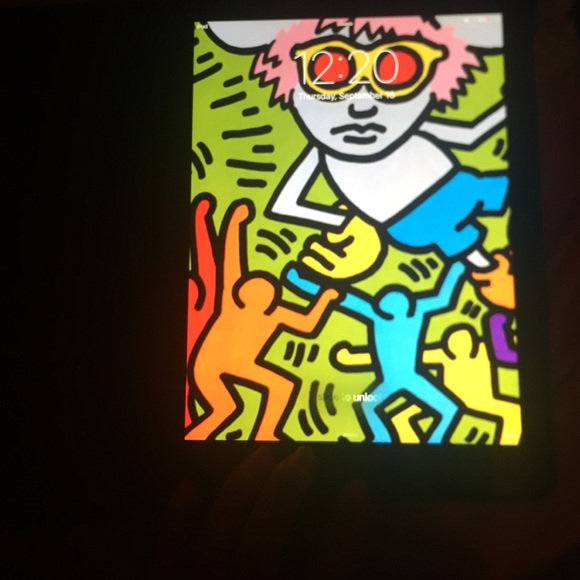 I pad - Picture 2 of 4