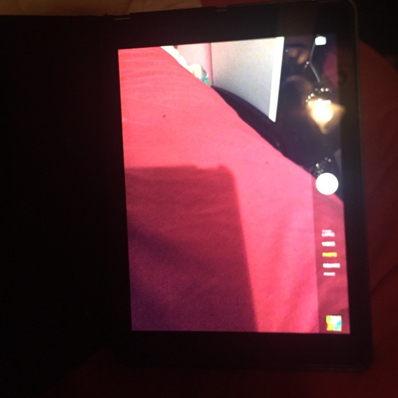 I pad - Picture 4 of 4