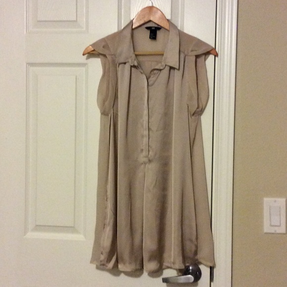 H&M Sleeveless Blouse