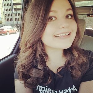 Meet your Posher, Lyn