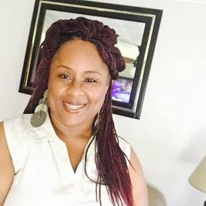 Meet your Posher, Mayola