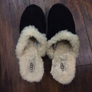 Ugg Clogs