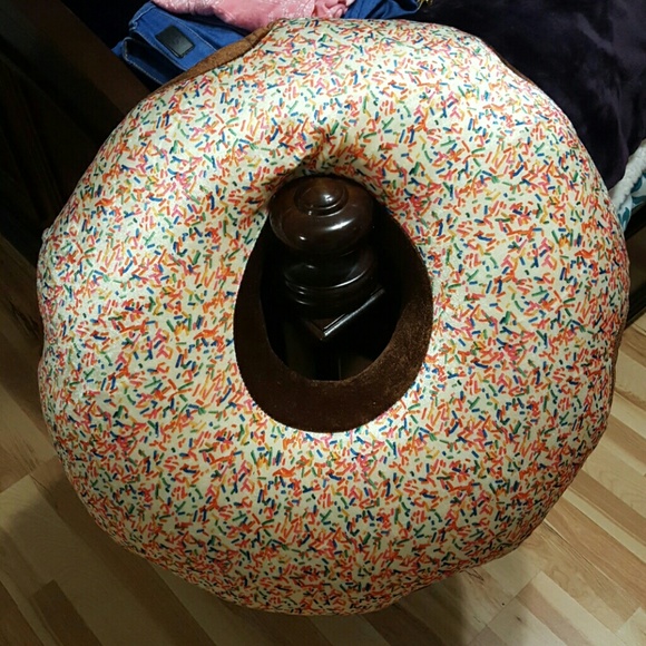 Huge doughnut pillow