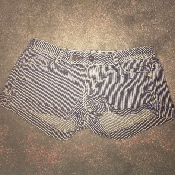 Anchor blue shorts