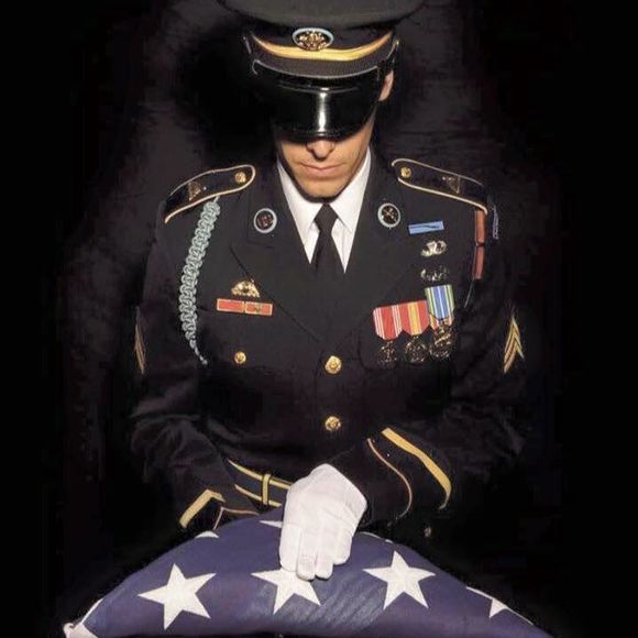 Meet your Posher, Guillermo - Picture 1 of 1