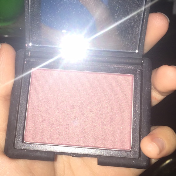 NARS blush in Sin