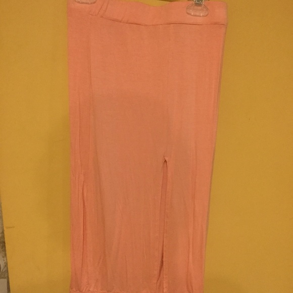 Coral skirt