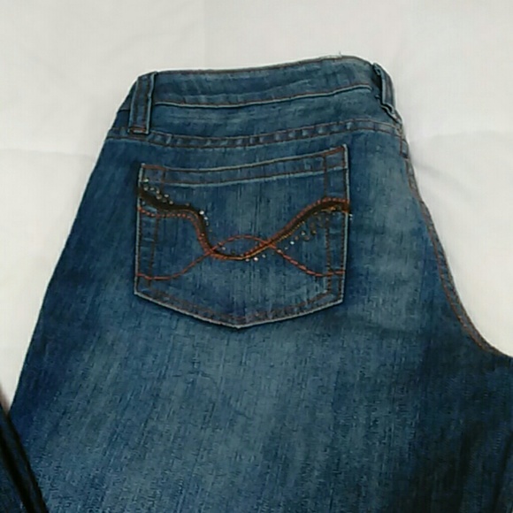 Jeans - Picture 3 of 4