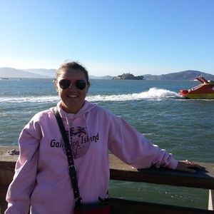 Meet your Posher, Clarissa