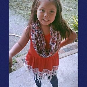 Meet your Posher, Crystal