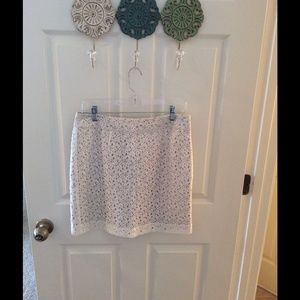 Ann Taylor LOFT white lace pencil skirt