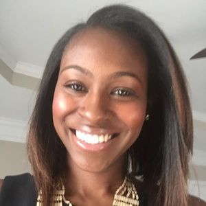 Meet your Posher, Nicole