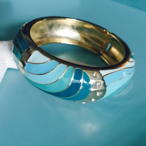 Bangle Bracelet - Picture 2 of 3