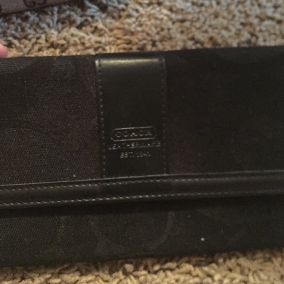 Black coach wallet authentic - Picture 1 of 3