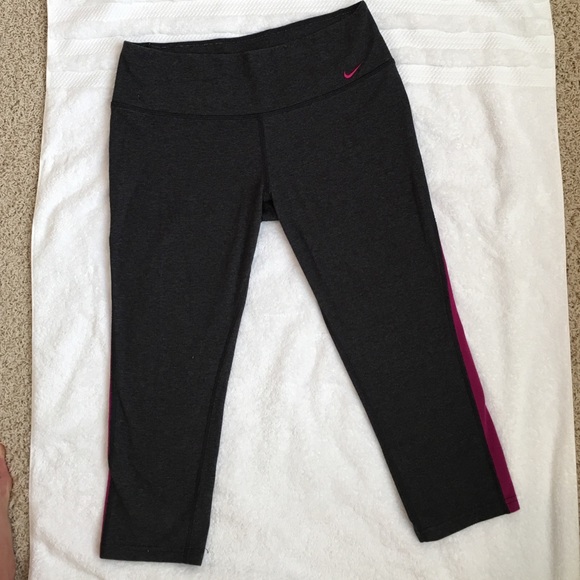 Nike grey and pink stripe capris!
