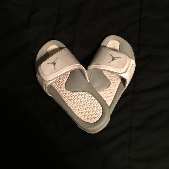 Jordan slip on
