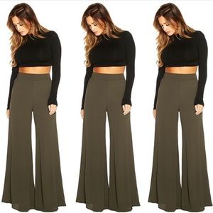 NWOT✨ Naked Wardrobe Olive Wideleg Pants