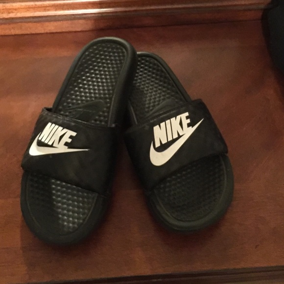 Nike slip on sandals