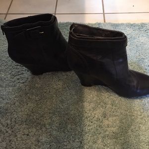 Ankle boots