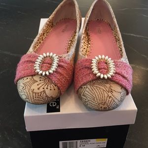Kenzie patterned kitten heels with accents!