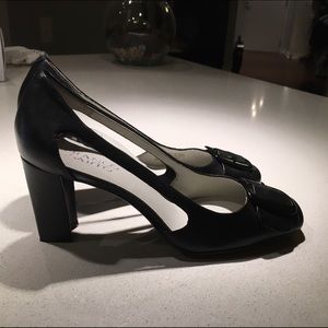 Franco Sarto black closed toe heels 6.5