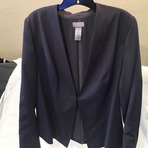 Gray blazer, worn once ( interview)  Got the Job