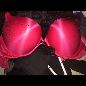 Vs bra