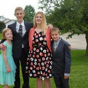 Meet your Posher, Alexis