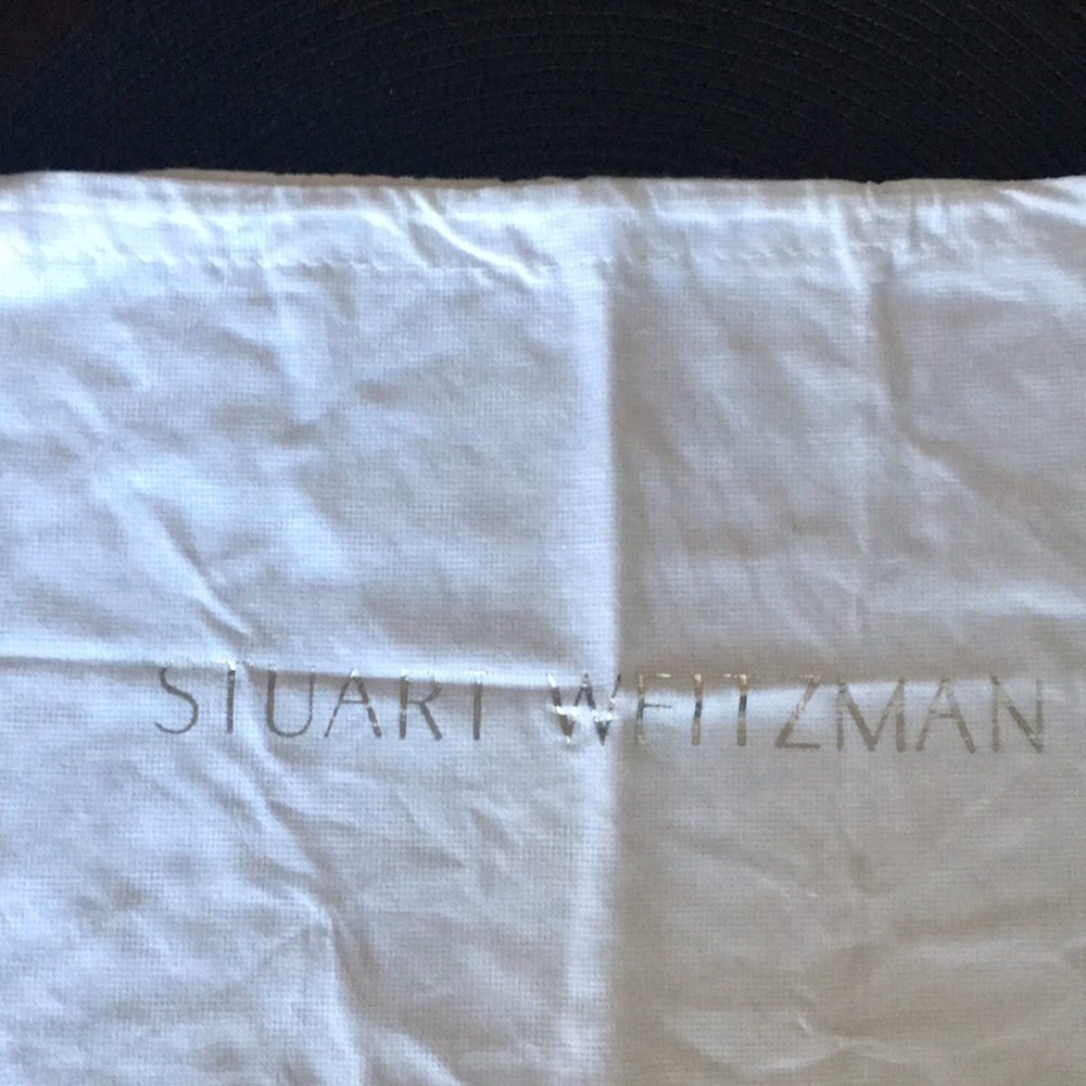 Stuart Weitzman - Picture 4 of 4