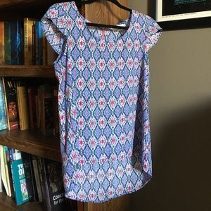 Patterned top