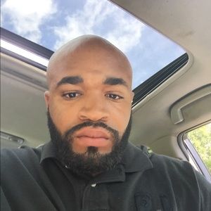 Meet your Posher, Travis