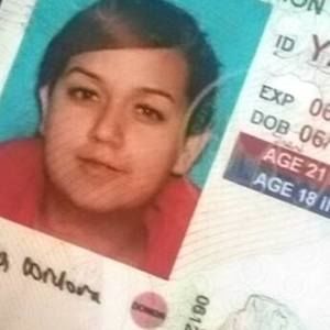 Meet your Posher, Claudia