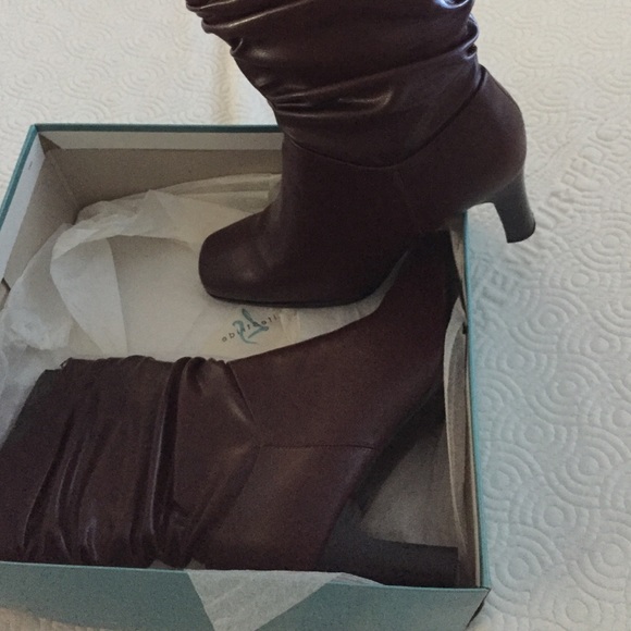 Brown boots 2 inch heel