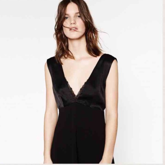 NWOT Zara Lace Trim Neckline Dress